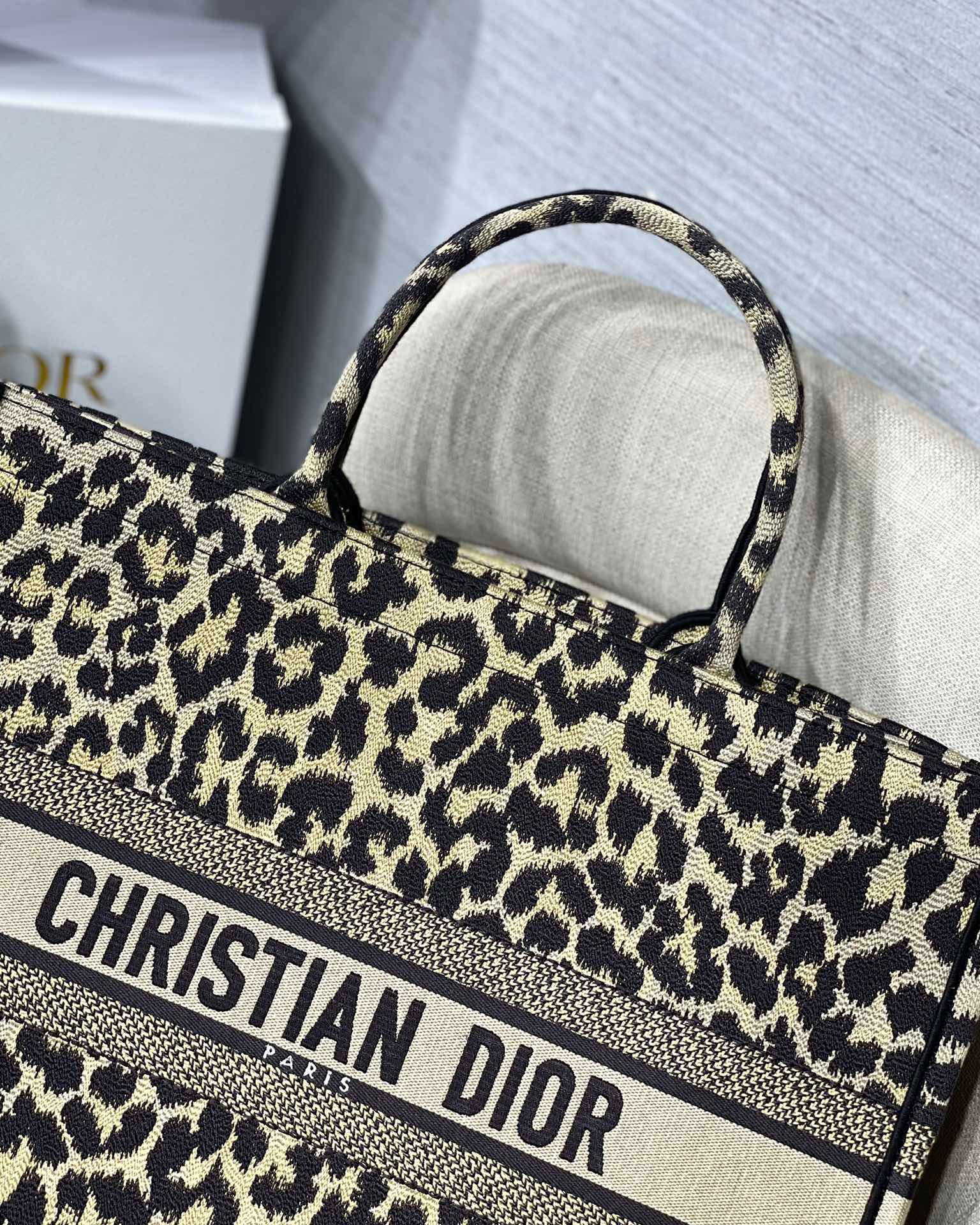 Christian Dior Large Dior Book Tote Multicolor , For Women, Women’s Handbags 16.5in/42cm CD