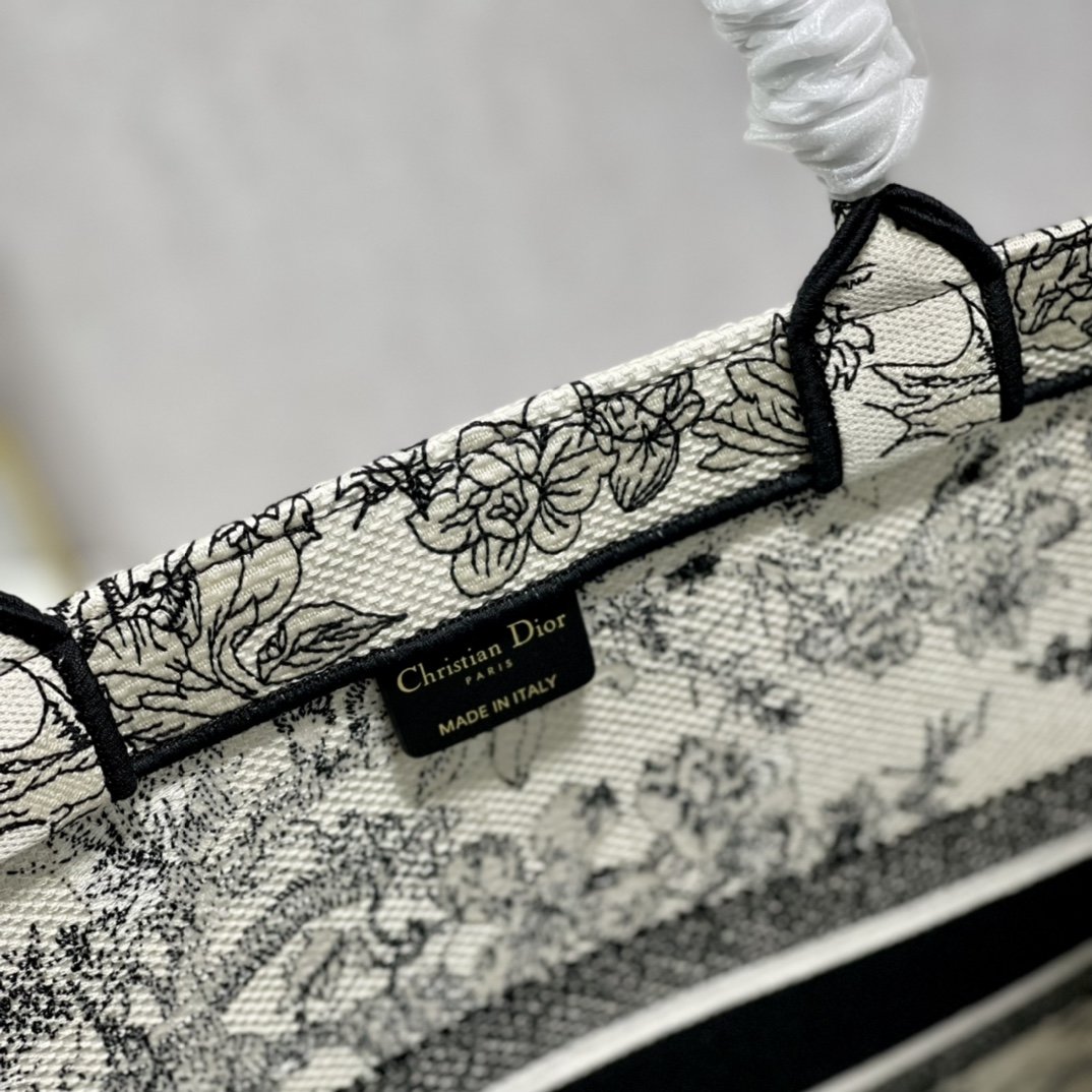 Christian Dior Large Dior Book Tote Toile de Jouy Flowers Embroidery, Black/Beige, For Women Women’s Handbags, Shoulder Bags, 42cm CDZTQW_
