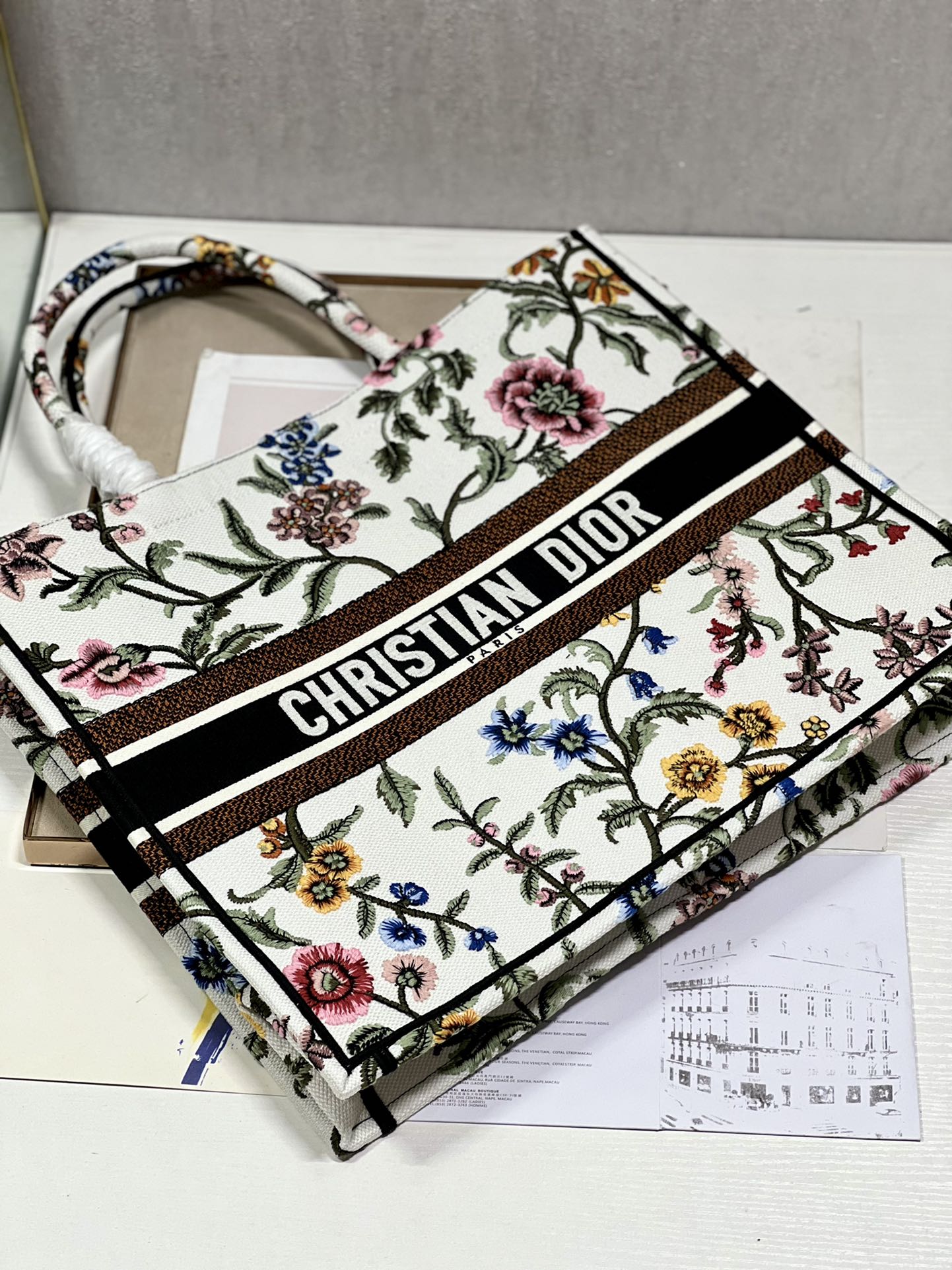 Christian Dior Large Dior Tote Bag Black/White For Women 16.5 in/ 42cmZEAU_
