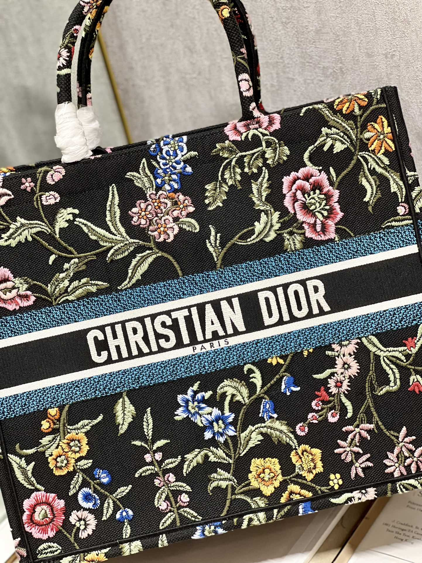 Christian Dior Large Dior Tote Bag Black/White For Women 16.5 in/ 42cmZEAU_