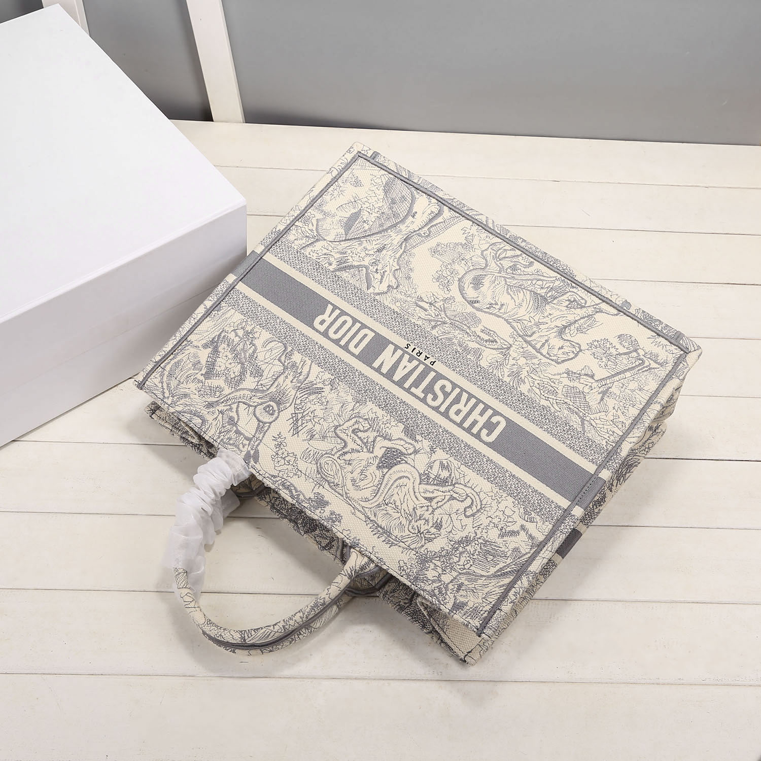 Christian Dior Medium Dior Book Tote Bag By Maria Grazia Chiuri Grey For Women 14in/36cm CDZTDT_