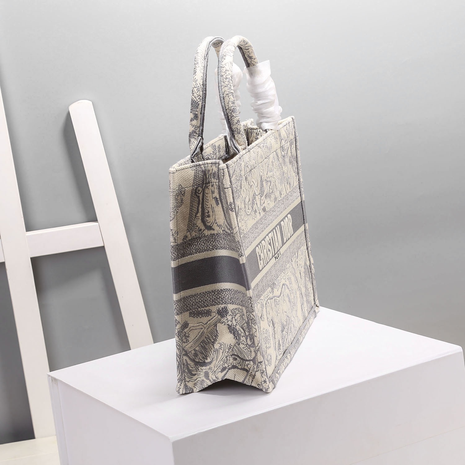 Christian Dior Medium Dior Book Tote Gray, For Women, Women’s Handbags 14in/36cm CDZTDT_