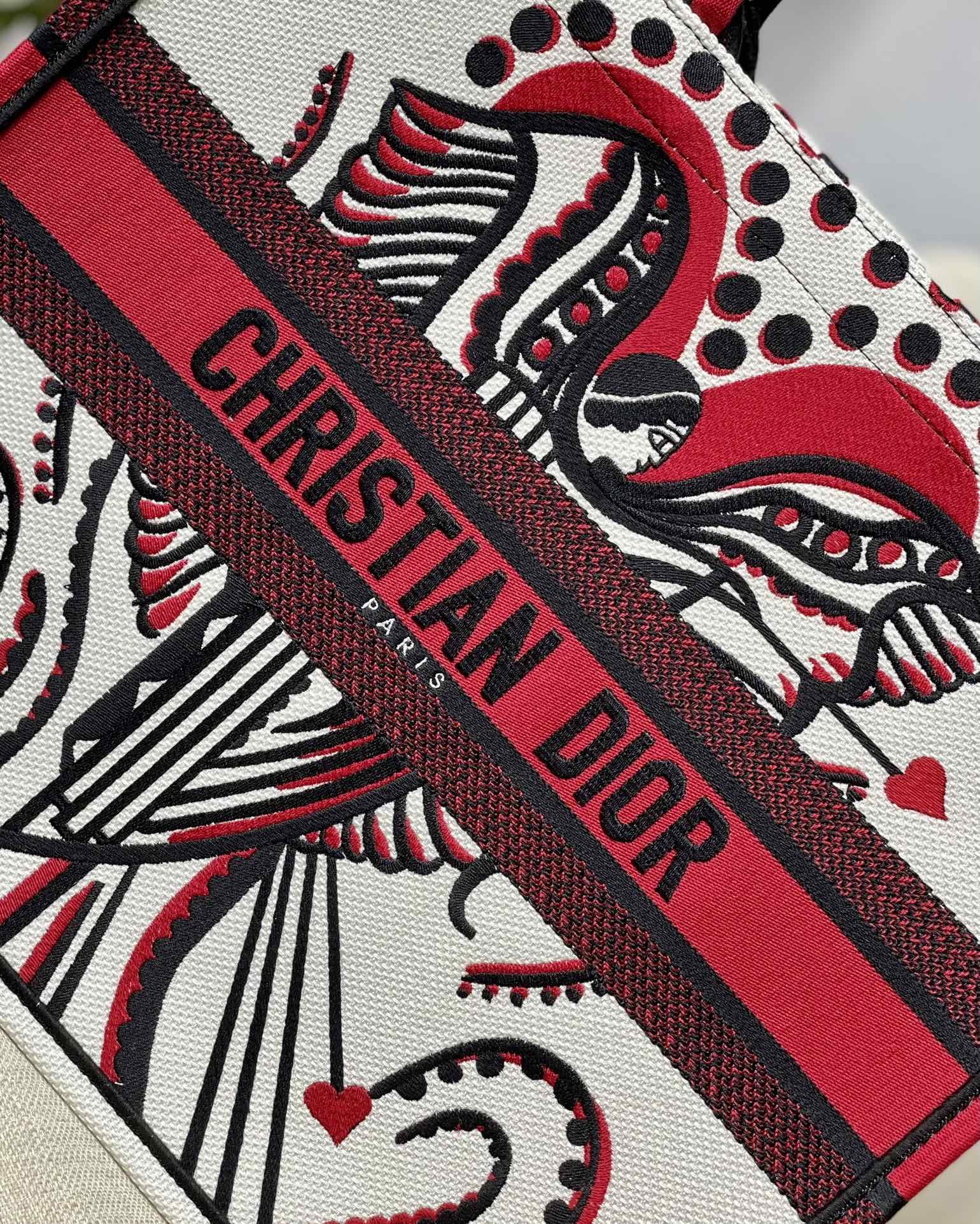 Christian Dior Medium Dior Book Tote Latte Multicolor Cupidon Embroidery, Red/White, For Women Women’s Handbags, 41cm CDZTQG_