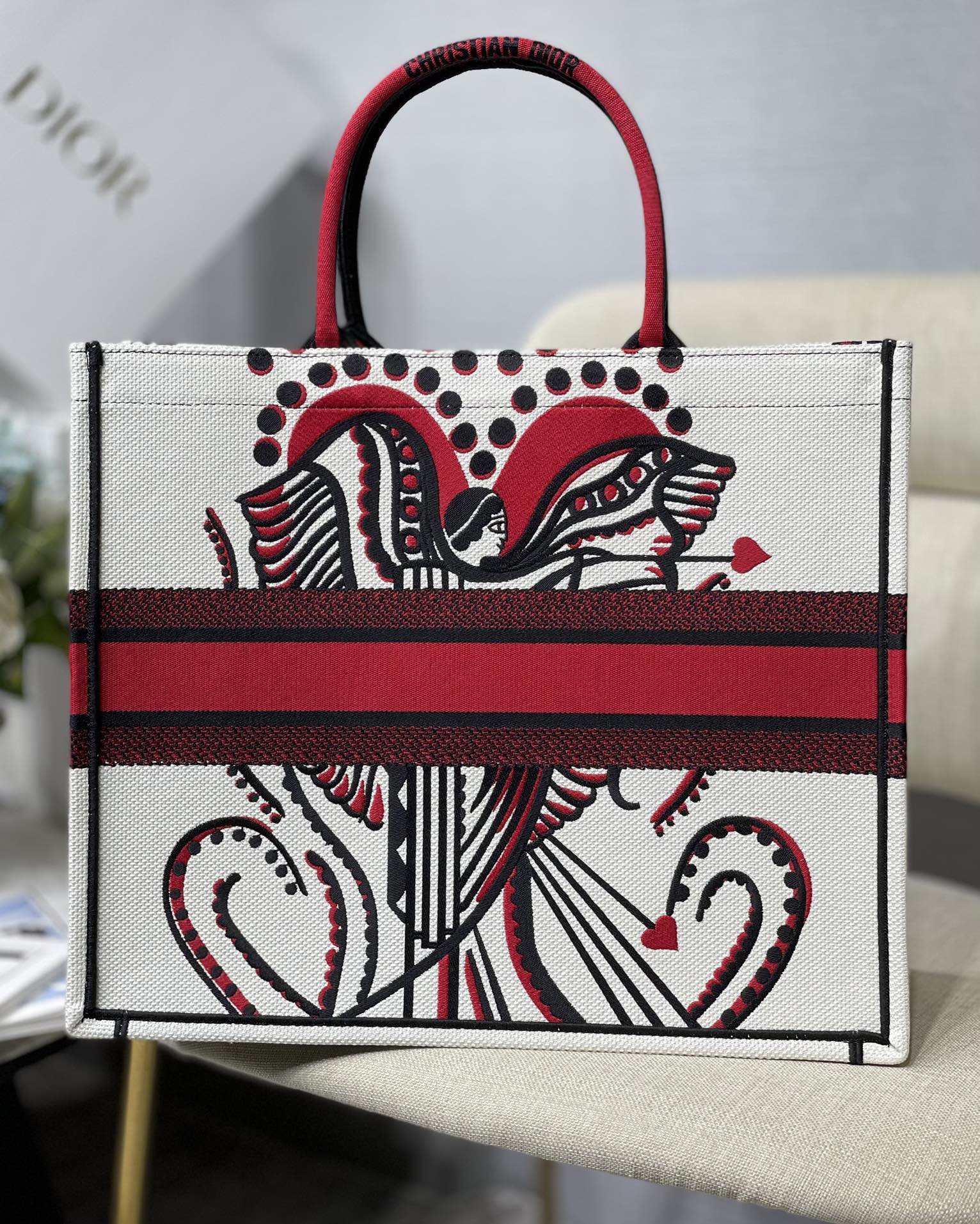 Christian Dior Medium Dior Book Tote Latte Multicolor Cupidon Embroidery, Red/White, For Women Women’s Handbags, 41cm CDZTQG_