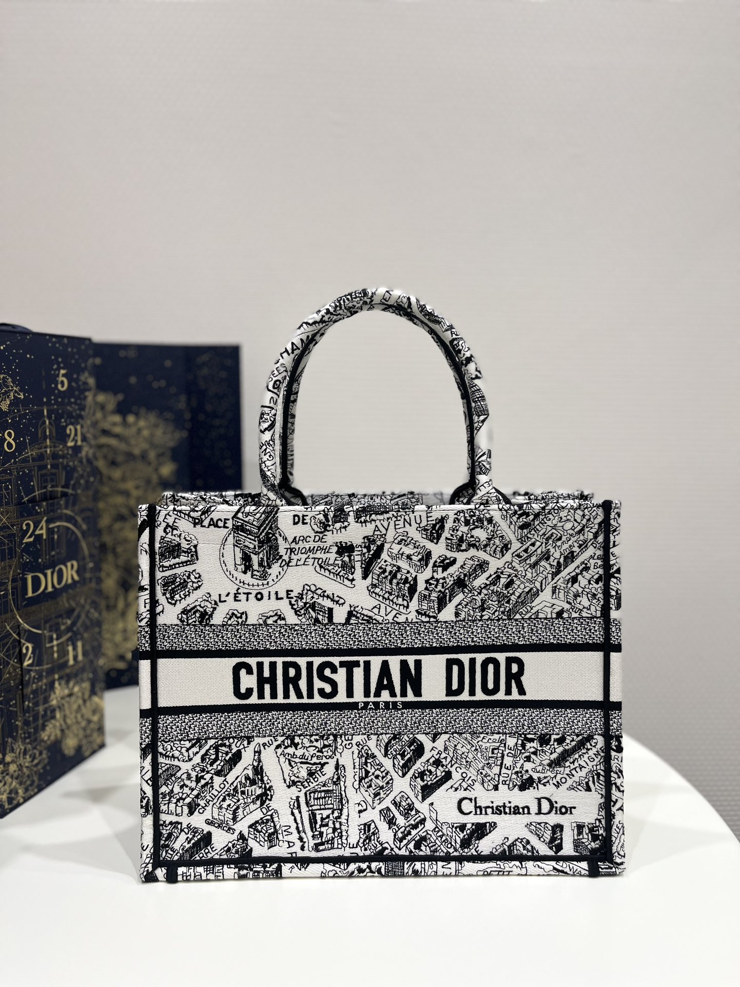 Christian Dior Medium Dior Tote Bag Black And  For Women 14in/ 36cmZOMP_