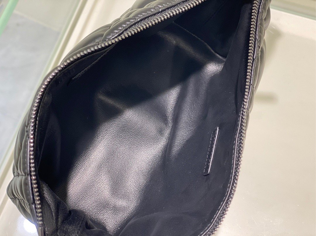 Christian Dior Medium DiorTravel Nomad Pouch Black, For Women, Women’s Handbags 8.5in/22cm CDBMIG_