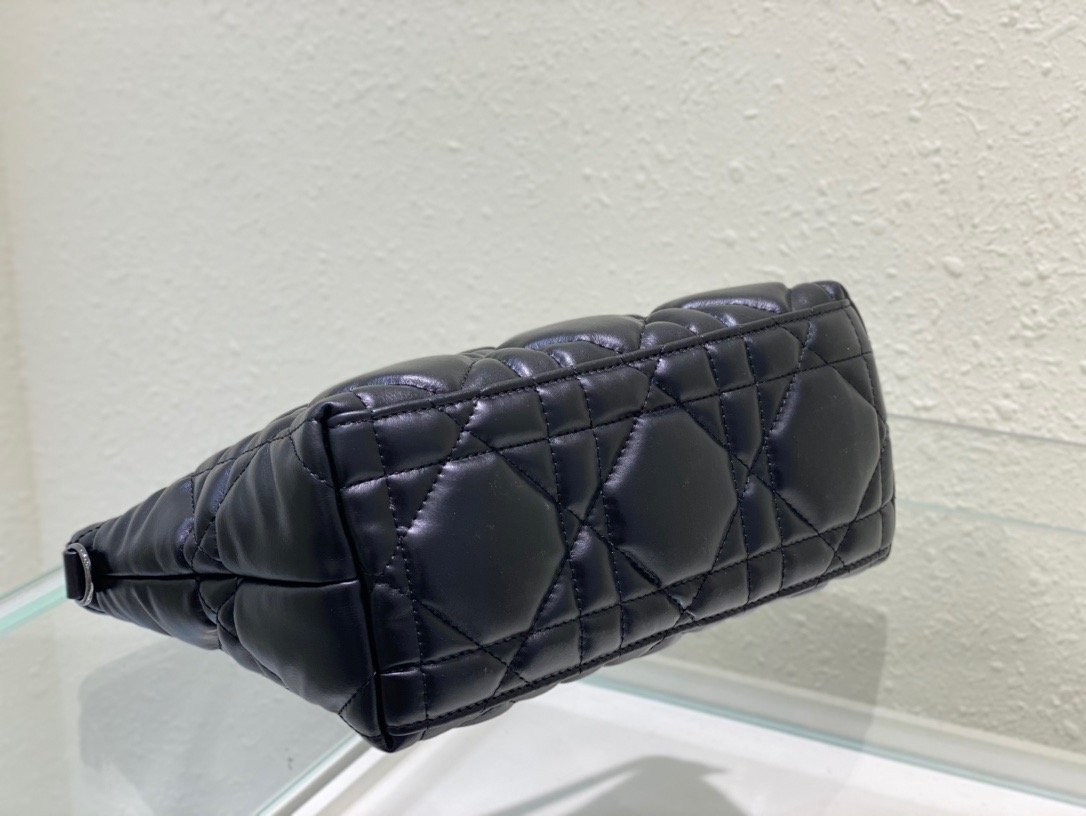 Christian Dior Medium DiorTravel Nomad Pouch Black, For Women, Women’s Handbags 8.5in/22cm CDBMIG_