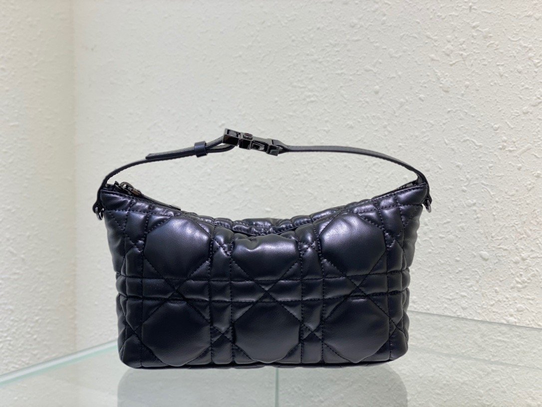 Christian Dior Medium DiorTravel Nomad Pouch Black, For Women, Women’s Handbags 8.5in/22cm CDBMIG_