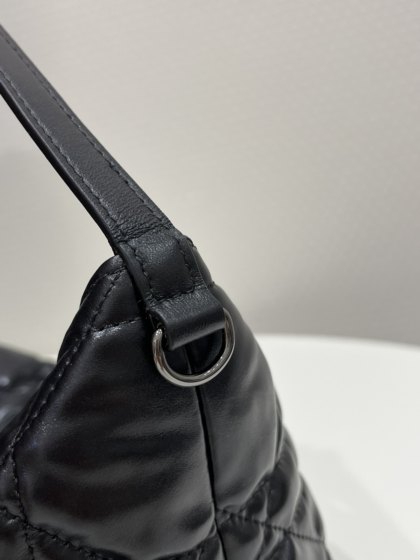 Christian Dior Medium Diortravel Nomad Pouch Black/White For Women 8.5in/ 22cmBMIG_
