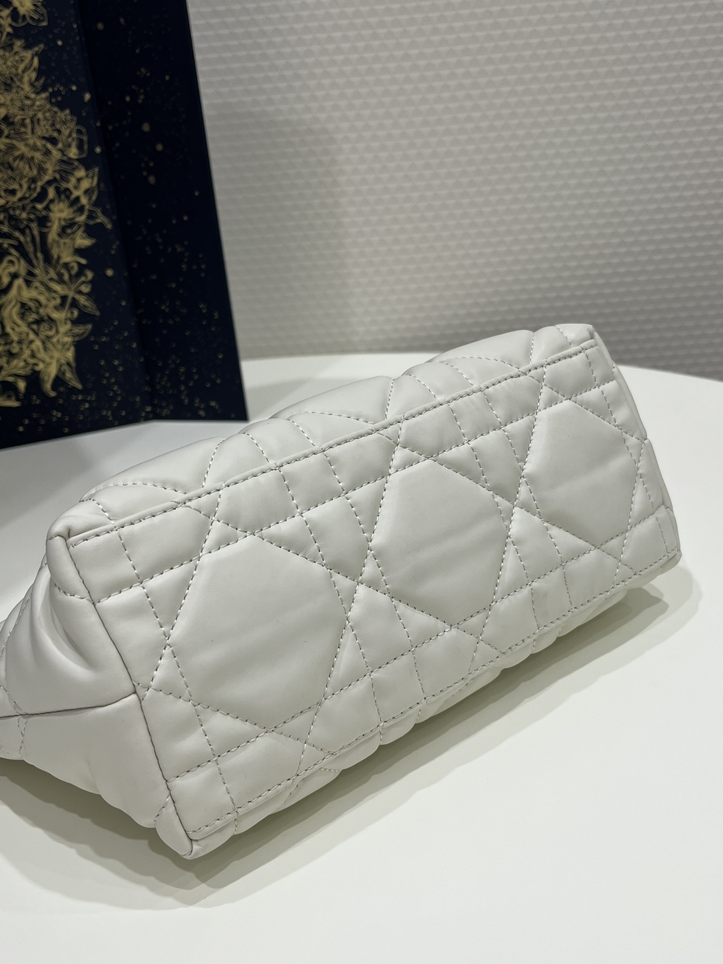 Christian Dior Medium Diortravel Nomad Pouch Black/White For Women 8.5in/ 22cmBMIG_