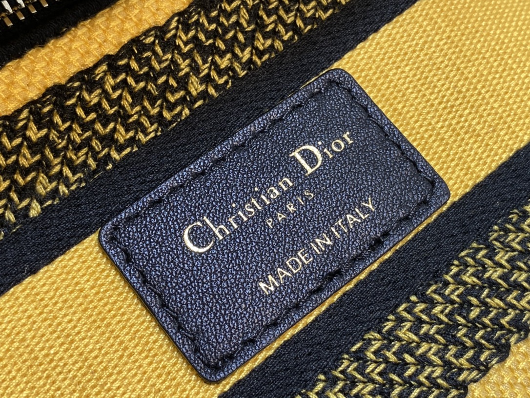 Christian Dior Medium Lady D-Lite Bag D-Flower Pop Embroidery, Bright Yellow/Green, For Women Women’s Handbags, 24cm CDOROO_