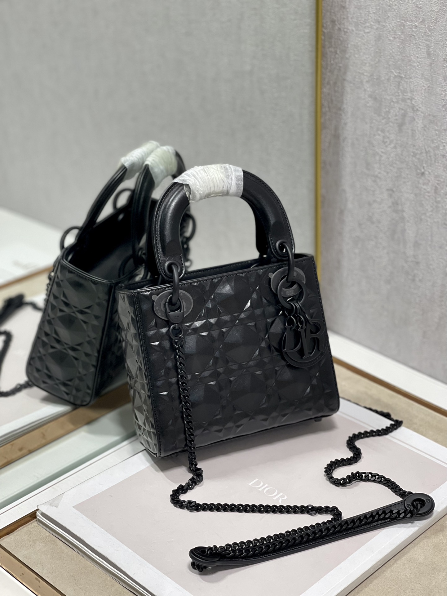 Christian Dior Mini Lady Dior Bag Cannage with Beaded Motif, Black, For Women Women’s Handbags, Crossbody Bags, 17cm CDSNEA_