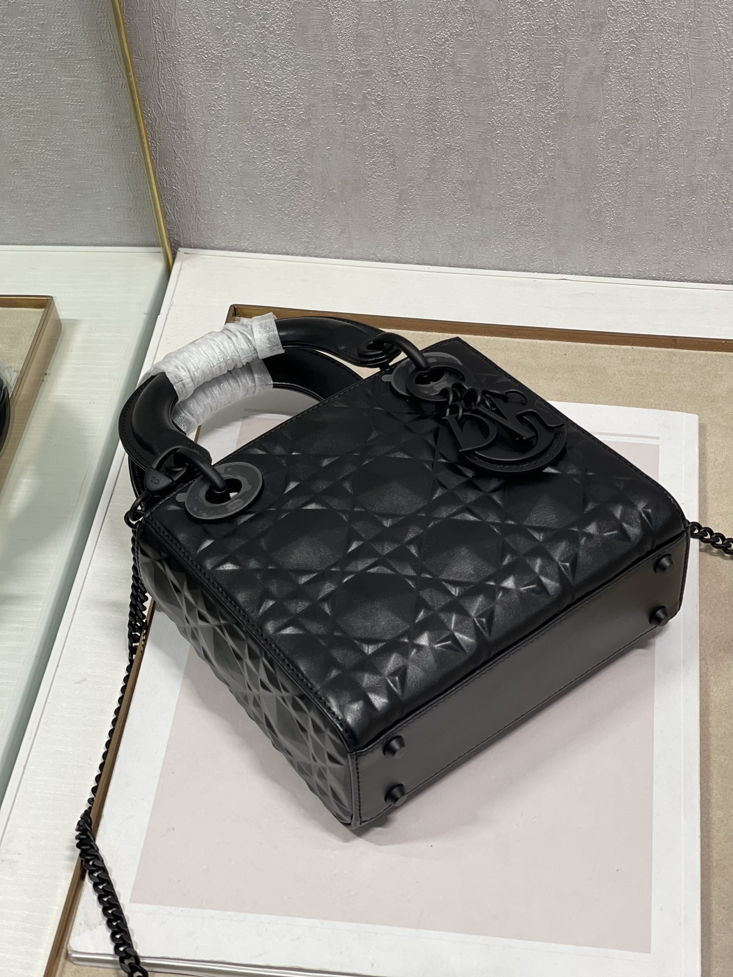 Christian Dior Mini Lady Dior Bag Cannage with Beaded Motif, Black, For Women Women’s Handbags, Crossbody Bags, 17cm CDSNEA_