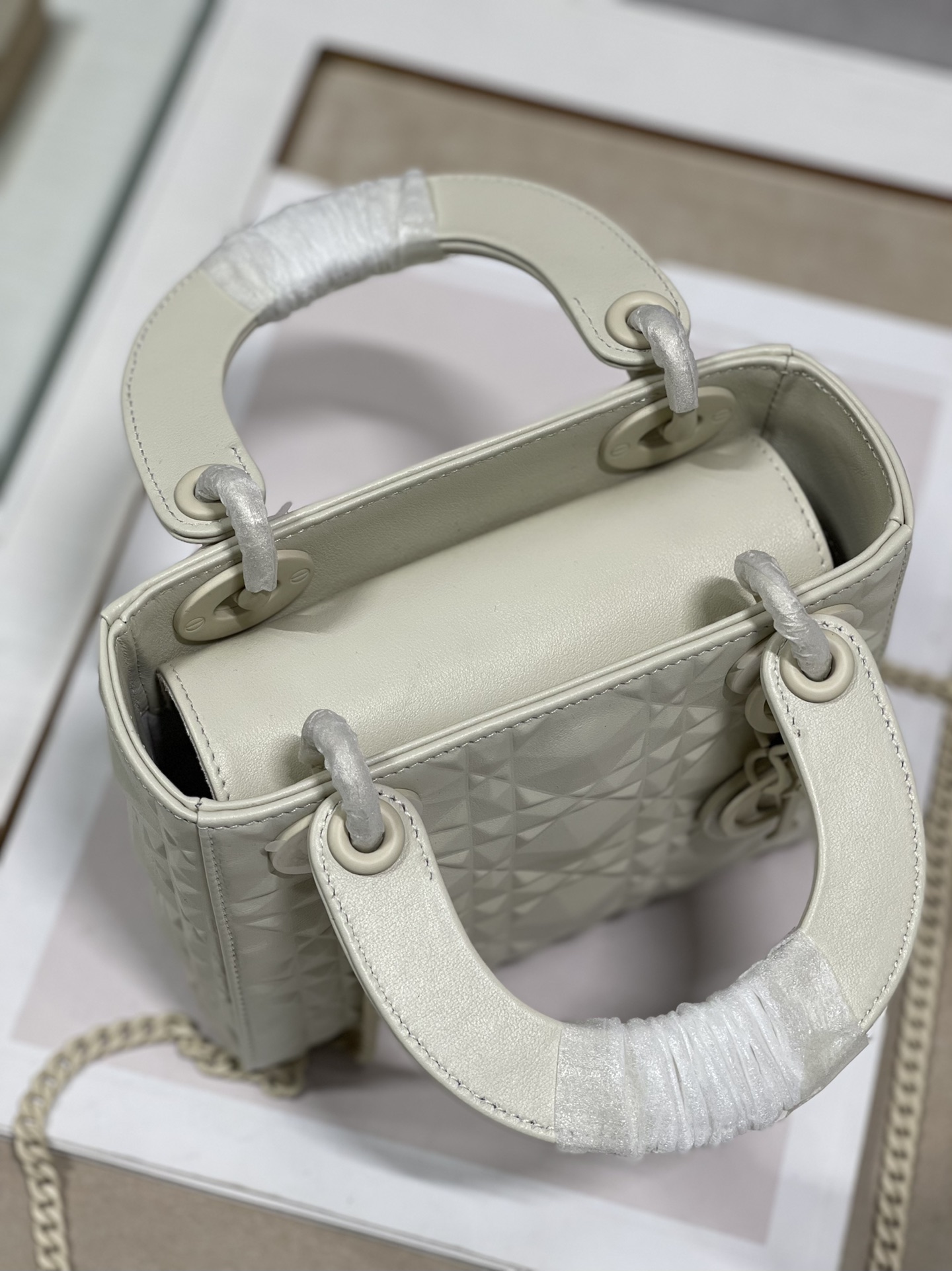 Christian Dior Mini Lady Dior Bag Latte Cannage with Beaded Motif, Beige, For Women Women’s Handbags, Crossbody Bags, 18cm CDINEA_