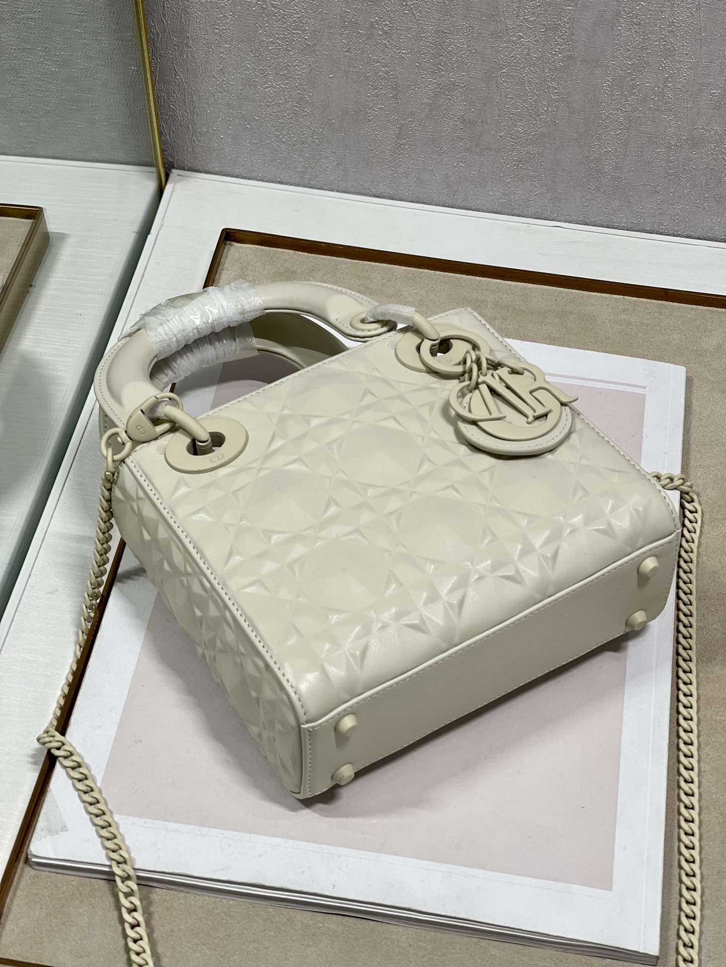 Christian Dior Mini Lady Dior Bag Latte Cannage with Beaded Motif, Beige, For Women Women’s Handbags, Crossbody Bags, 18cm CDINEA_