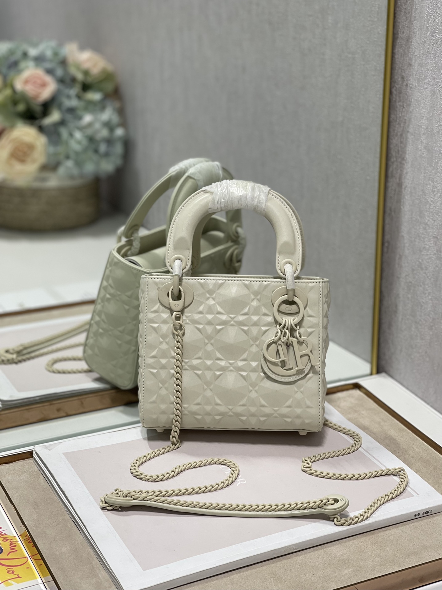 Christian Dior Mini Lady Dior Bag Latte Cannage with Beaded Motif, Beige, For Women Women’s Handbags, Crossbody Bags, 18cm CDINEA_