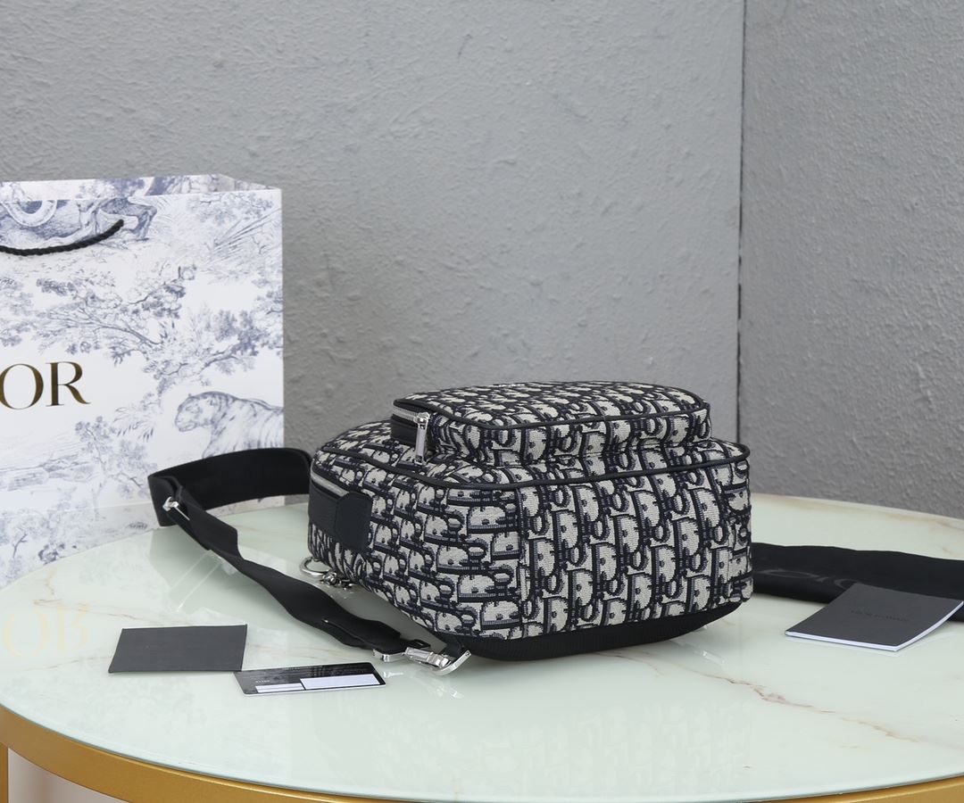 Christian Dior Mini Rider Sling Bag Black And White For Men 12.5 in/32 cm