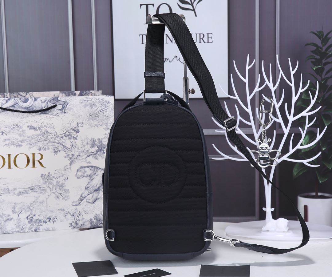 Christian Dior Mini Rider Sling Bag White/Black For Men 12.5 in/32 cm