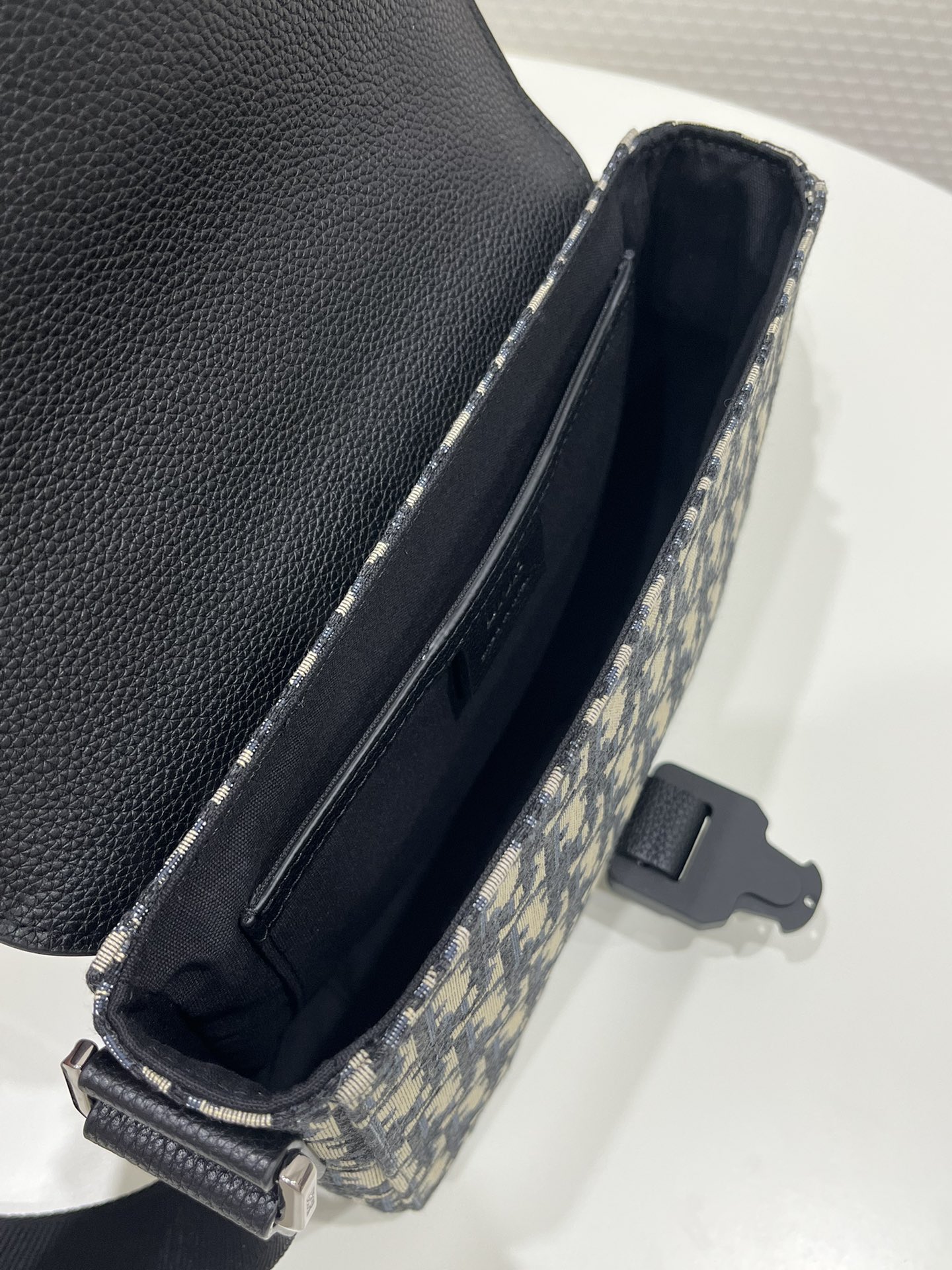 Christian Dior Mini Saddle Bag With Strap Black For Women 9in/23cm 1ADPO049YKS_H27E