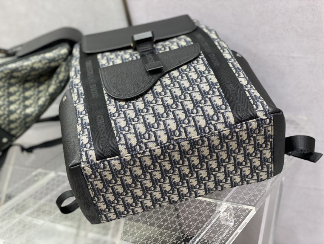 Christian Dior Oblique Jacquard Saddle Backpack Black For Men 16.1 in/41 cm