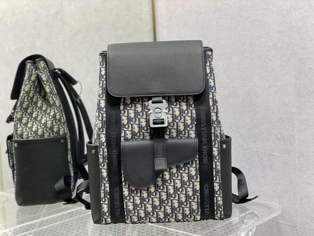 Christian Dior Oblique Jacquard Saddle Backpack Black For Men 16.1 in/41 cm