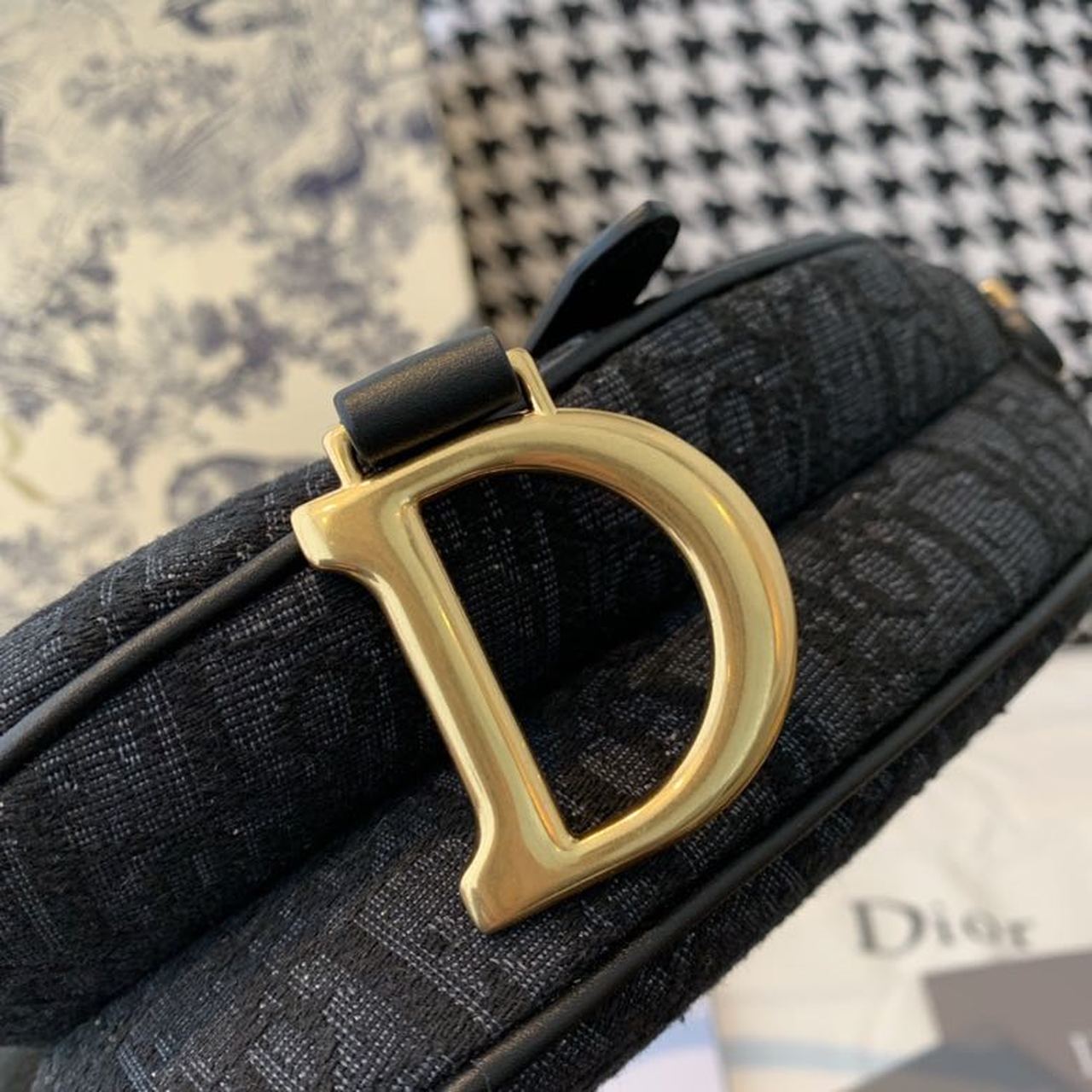 Christian Dior Saddle Bag Black Oblique Embroidered Canvas Gold Toned Hardware For Women 19.5cm/7.6in CD