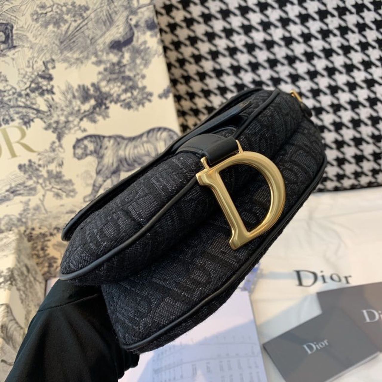 Christian Dior Saddle Bag Black Oblique Embroidered Canvas Gold Toned Hardware For Women 19.5cm/7.6in CD