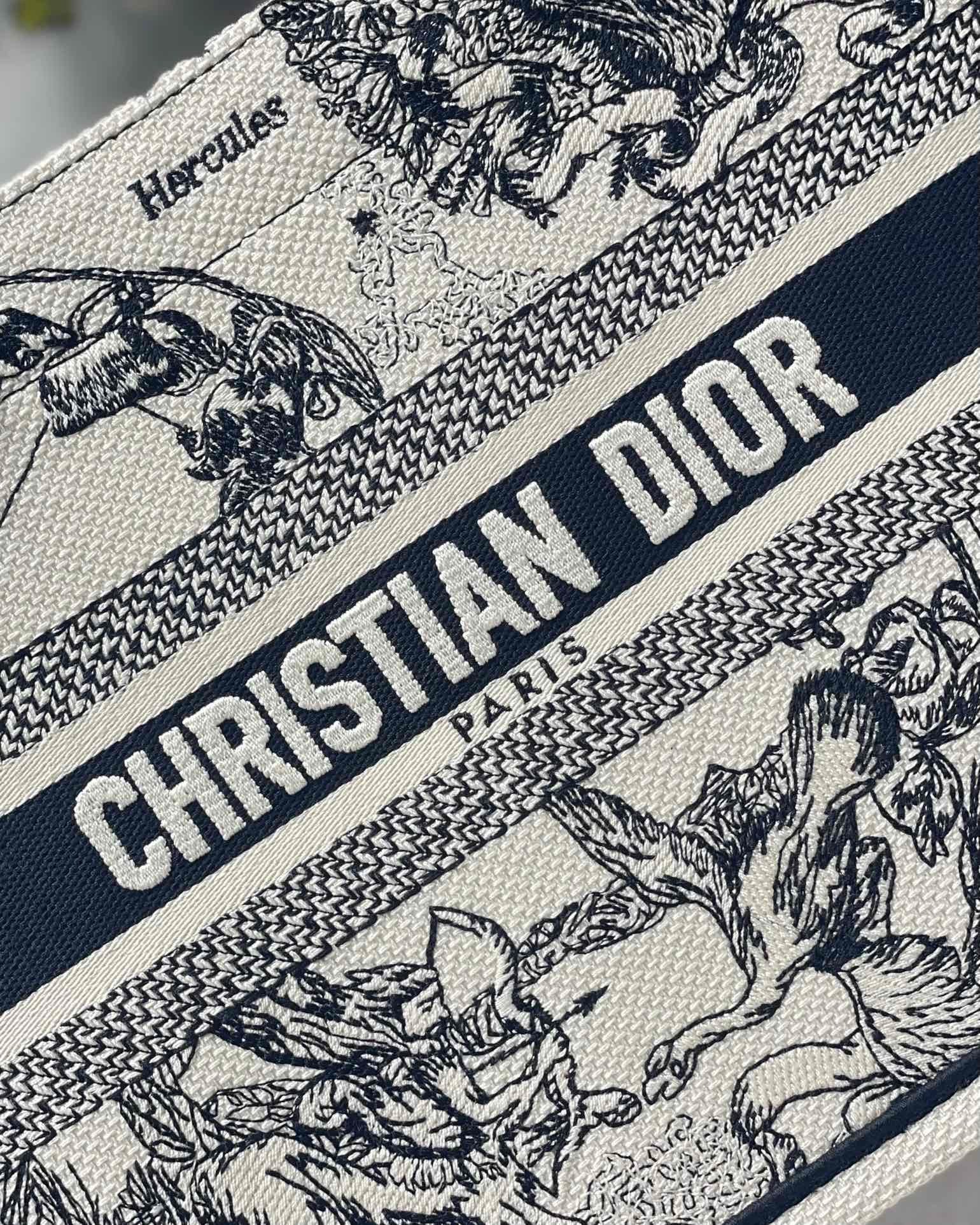 Christian Dior Small Dior Book Tote White, For Women, Women’s Handbags 26.5cm/10.5in CDZRHZ_