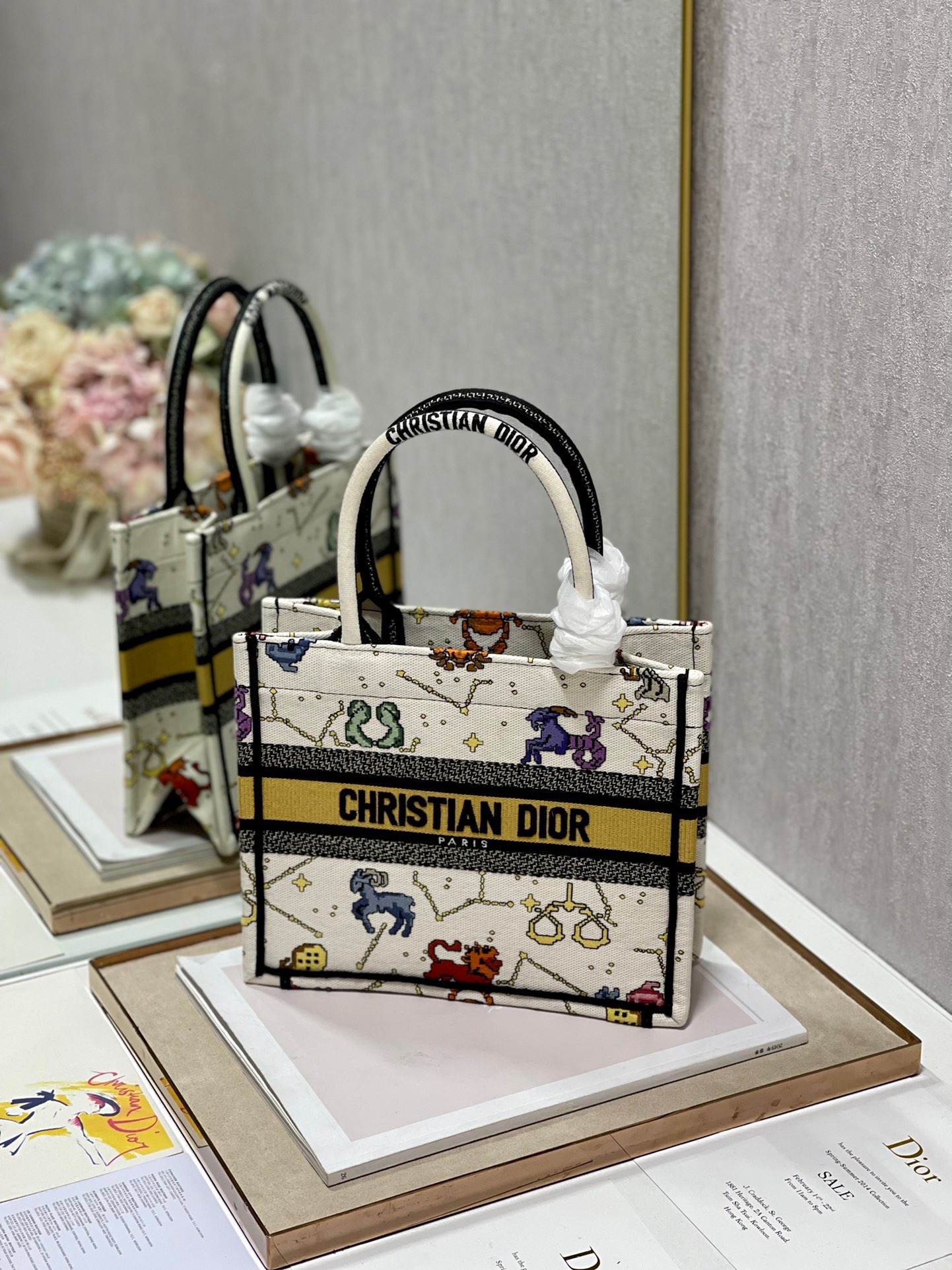 Christian Dior Small Dior Book Tote white, For Women, Women’s Handbags 26.5cm/10.5in CDZRTY_