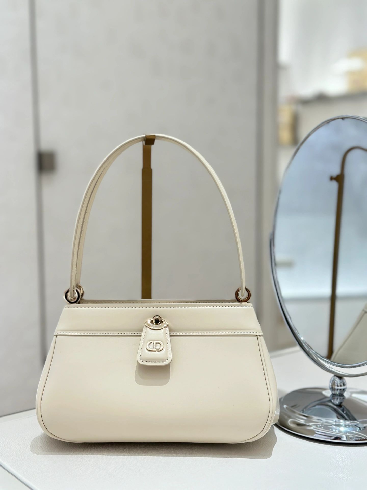 Christian Dior Small Dior Key Bag White/Black For Women 8.5in/22cmOBEQ_M49U