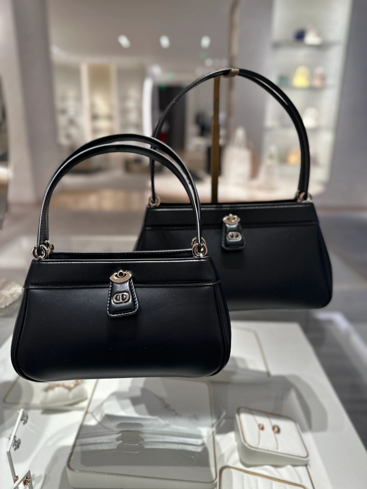 Christian Dior Small Dior Key Bag White/Black For Women 8.5in/22cmOBEQ_M49U