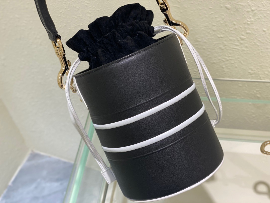 Christian Dior Small Dior Vibe Bucket Bag Black, For Women, Women’s Handbags 5.5in/14cm CDOOBR_