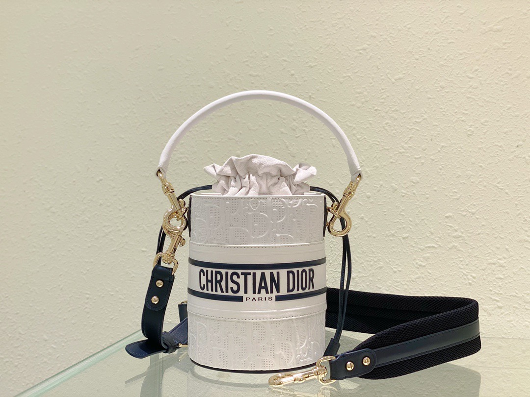 Christian Dior Small Dior Vibe Bucket Bag White, For Women, Women’s Handbags 5.5in/14cm CD
