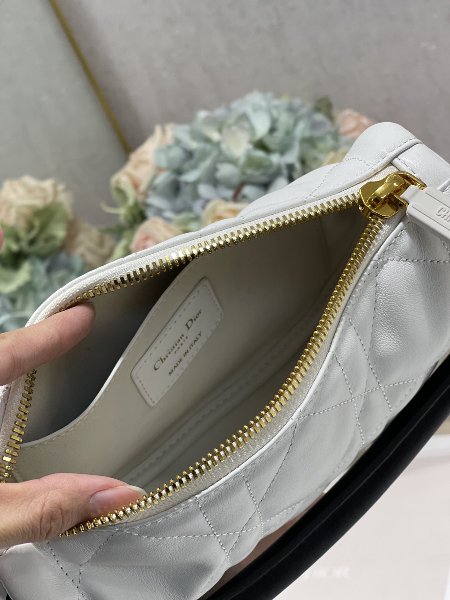 Christian Dior Small Dior Vibe Hobo Bag White Cannage, White, For Women Women’s Handbags, Crossbody Bags, 20cm CDONOA_