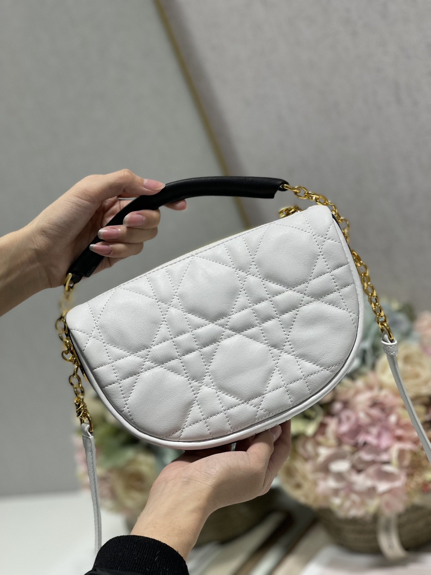 Christian Dior Small Dior Vibe Hobo Bag White Cannage, White, For Women Women’s Handbags, Crossbody Bags, 20cm CDONOA_