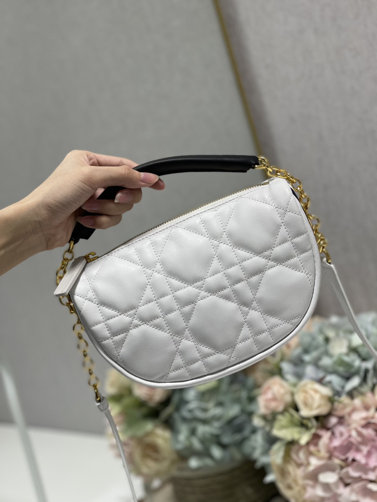 Christian Dior Small Dior Vibe Hobo Bag White Cannage, White, For Women Women’s Handbags, Crossbody Bags, 20cm CDONOA_
