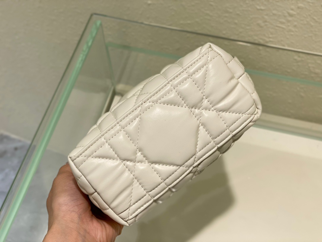 Christian Dior Small DiorTravel Nomad Pouch White, For Women, Women’s Handbags 6in/15cm CDBMIG_