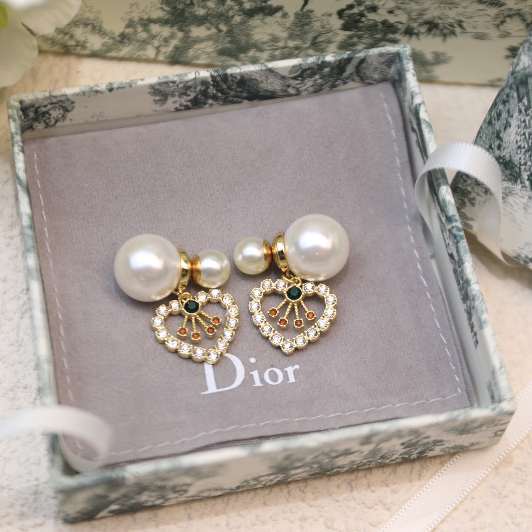 Christian Dior Tribales Heart Earrings Gold Tone For Women