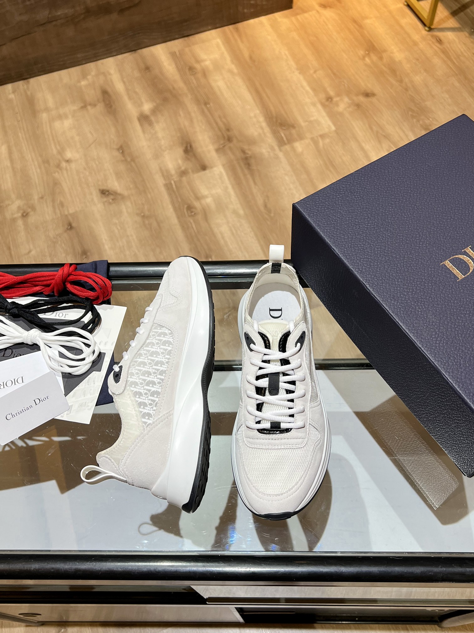 Christian Dior Women’s B25 Runner Sneaker White For Women CD