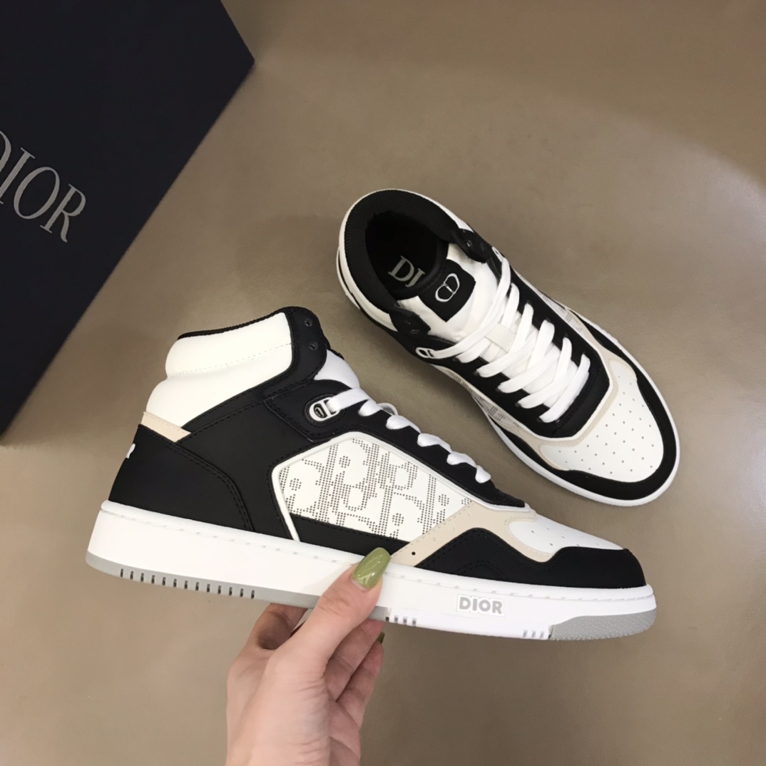 Christian Dior Women’s B27 High-Top Sneaker Black And White For Women CD