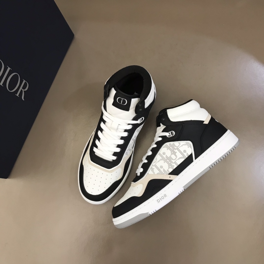 Christian Dior Women’s B27 High-Top Sneaker Black And White For Women CD