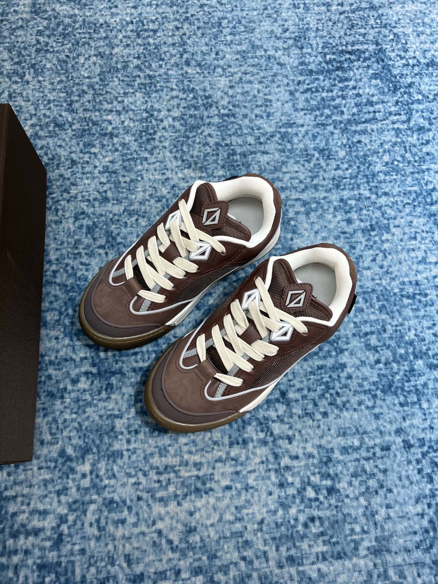 Christian Dior Women’s B713 Sneaker Brown For Women CD