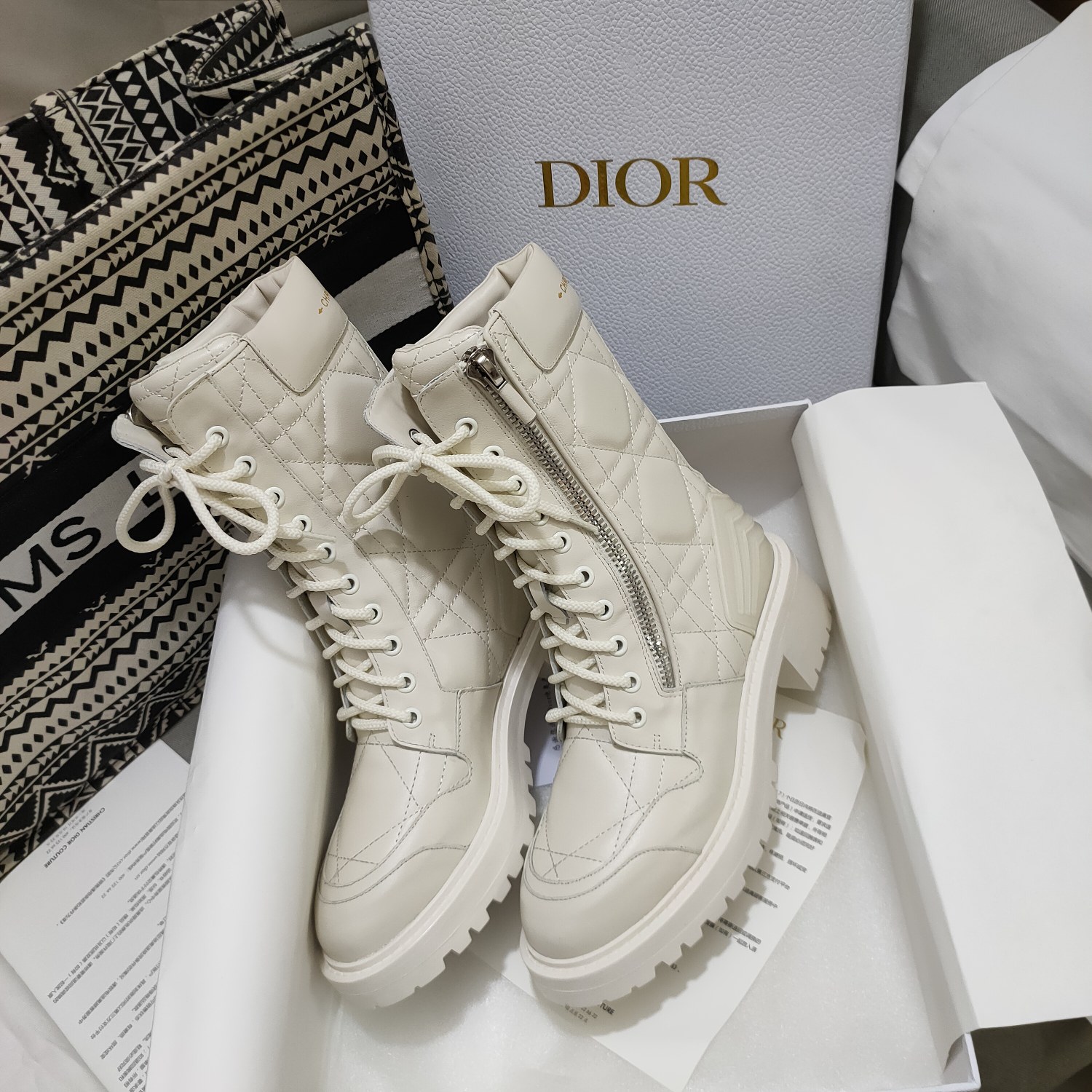 Christian Dior Women’s D-Leader Ankle Boot White For Women CD KCI733CQC_S03W
