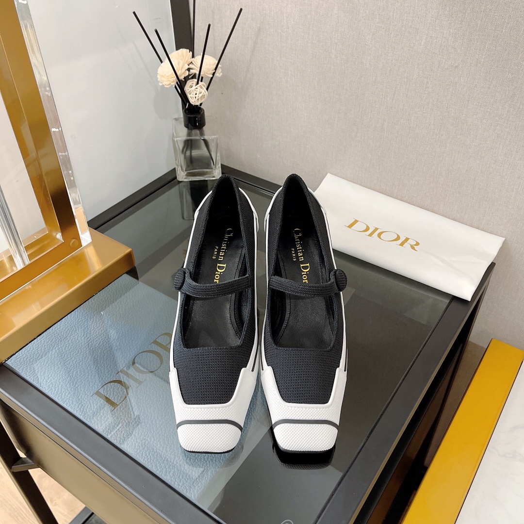 Christian Dior Women’s D-Motion Court Shoe Black For Women CD KCP947DUF_S900
