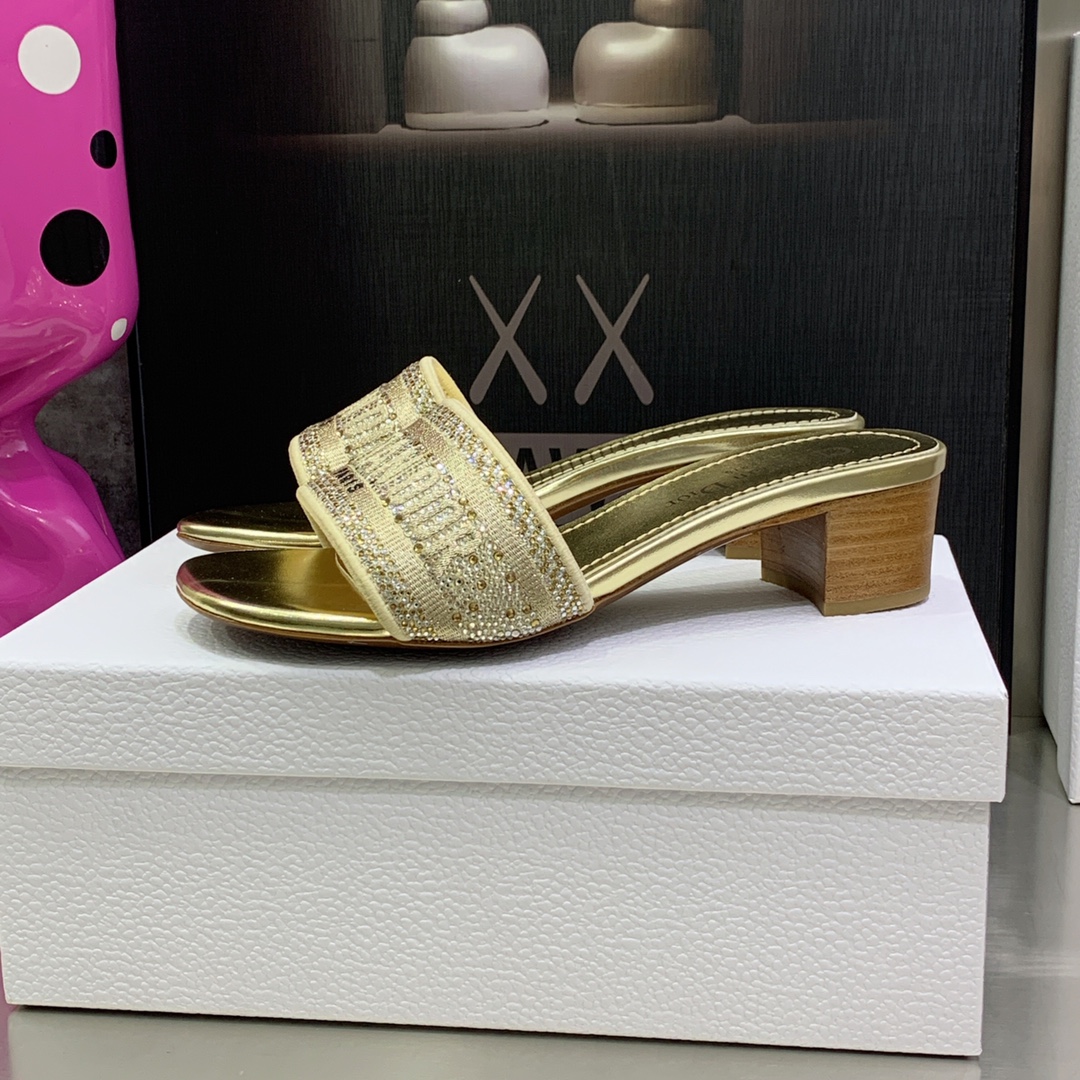 Christian Dior Women’s Dway Heeled Slide Gold-Tone For Women CD KCQ244LCS_S62K