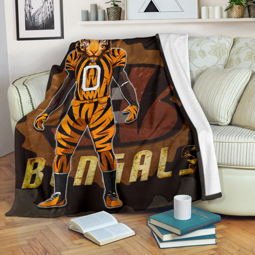 Cincinnati Bengals American Football Bengals Player Wearing Tiger Suit Bengal Head Fleece Blankets