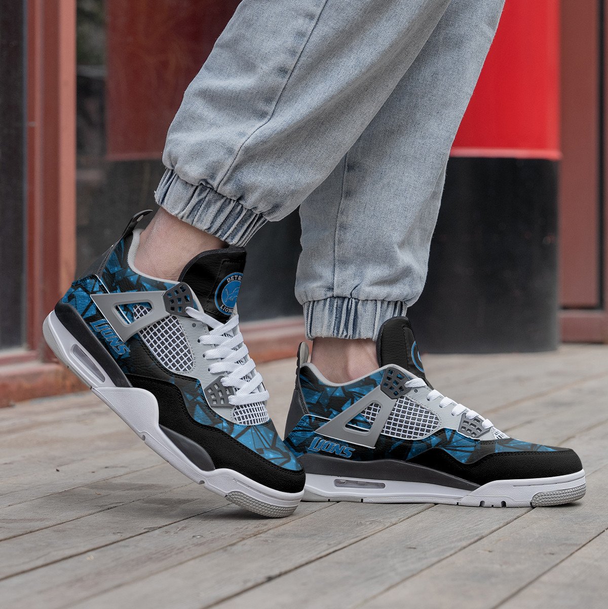 Detroit Lions Air Jordan 4 Sneaker