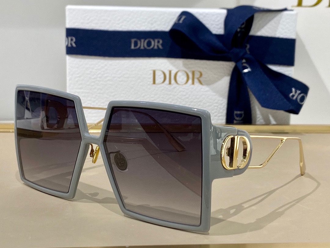 Dior 30 Montaigne SU