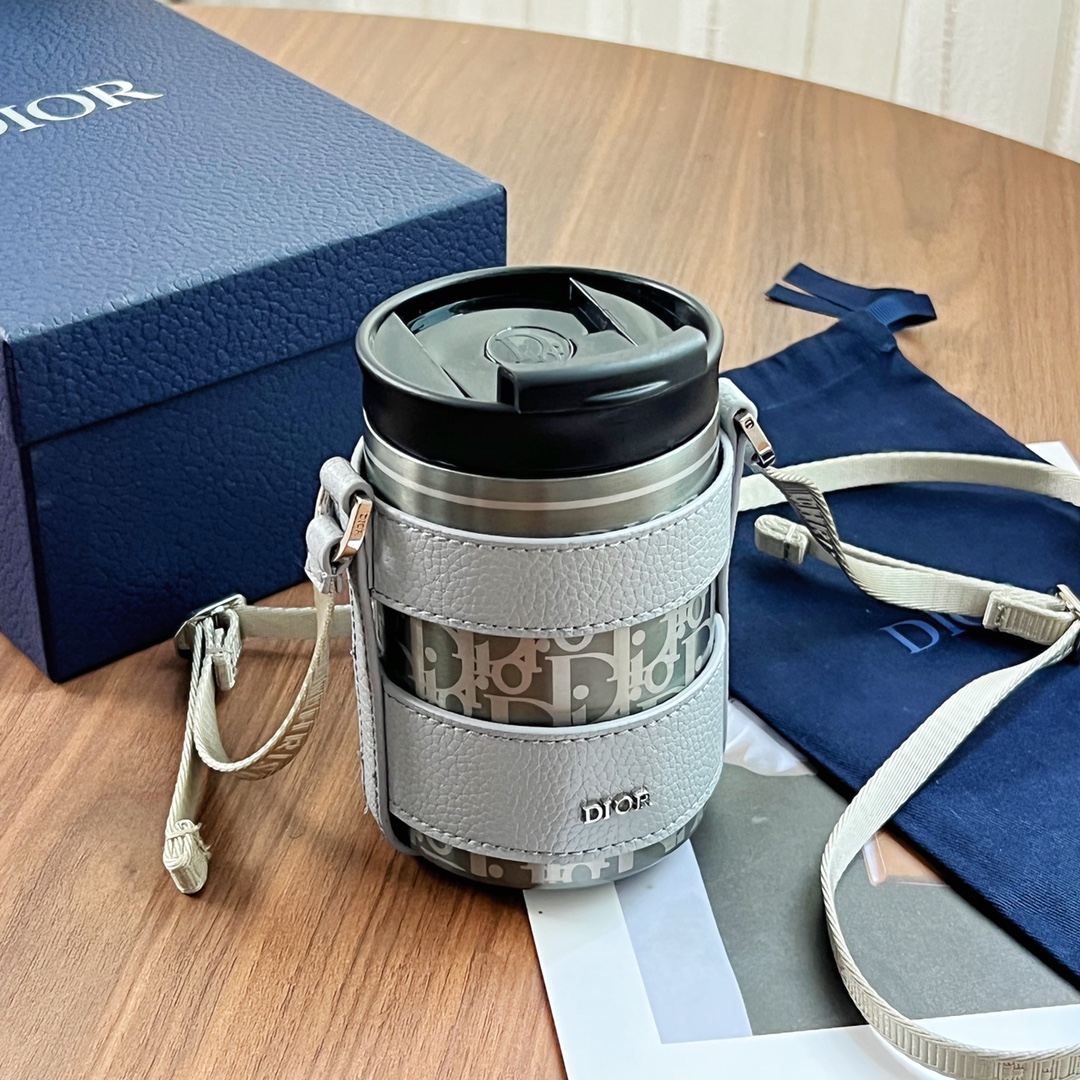 Dior Aqua Mug With Shoulder Strap Black For Women 5.5in/13.4cm 2ESKH324YMJ_H00N