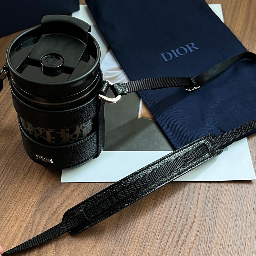 Dior Aqua Mug With Shoulder Strap Black For Women 5.5in/13.4cm 2ESKH324YMJ_H00N